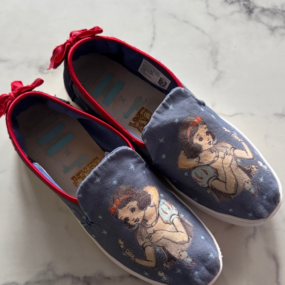 Disney x TOMS Snow White Deconstructed Alpargata